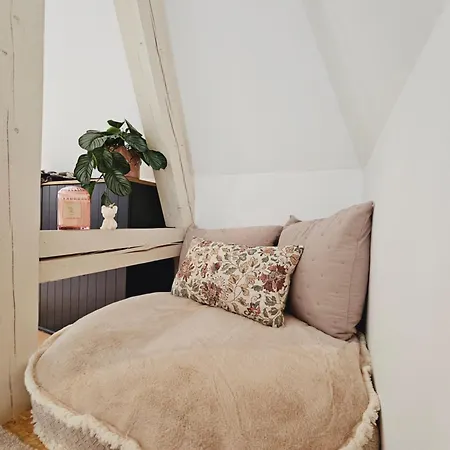 Elegantes Loft Mit 2 Etagen Im Koenigsviertel 아파트