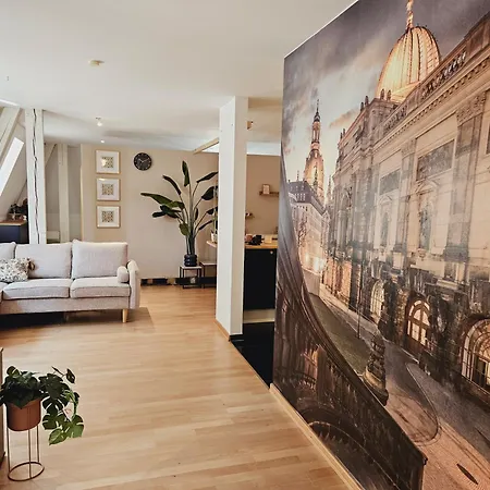 Elegantes Loft Mit 2 Etagen Im Koenigsviertel Dresden