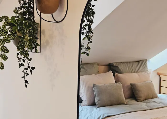 Apartment Elegantes Loft Mit 2 Etagen Im Koenigsviertel Dresden